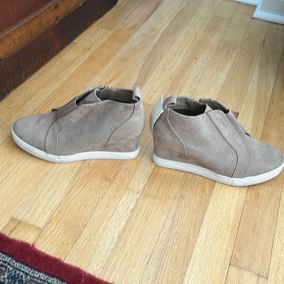 Target A New Day, high top sneakers, taupe, NWT, size 8 - Picture 5 of 6